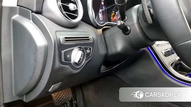 Mercedes-Benz C-Class W205 id 2902513 из Кореи 8