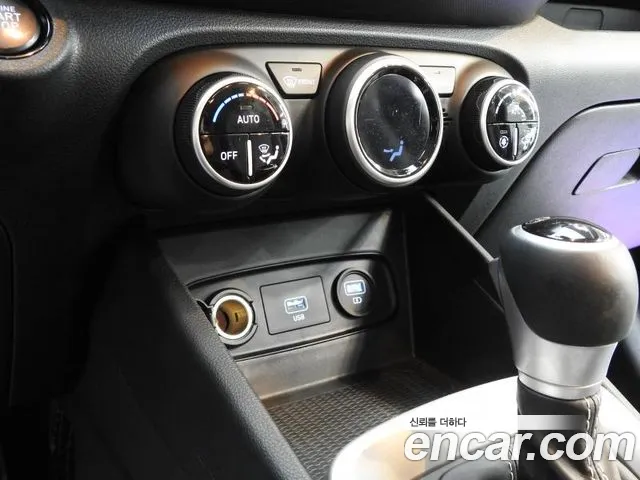 Hyundai Venue id 2825879 из Кореи 8