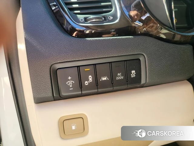 Kia The New Carnival id 3916937 из Кореи 8