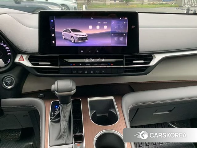Toyota Saina id 4279171 из Китая 8