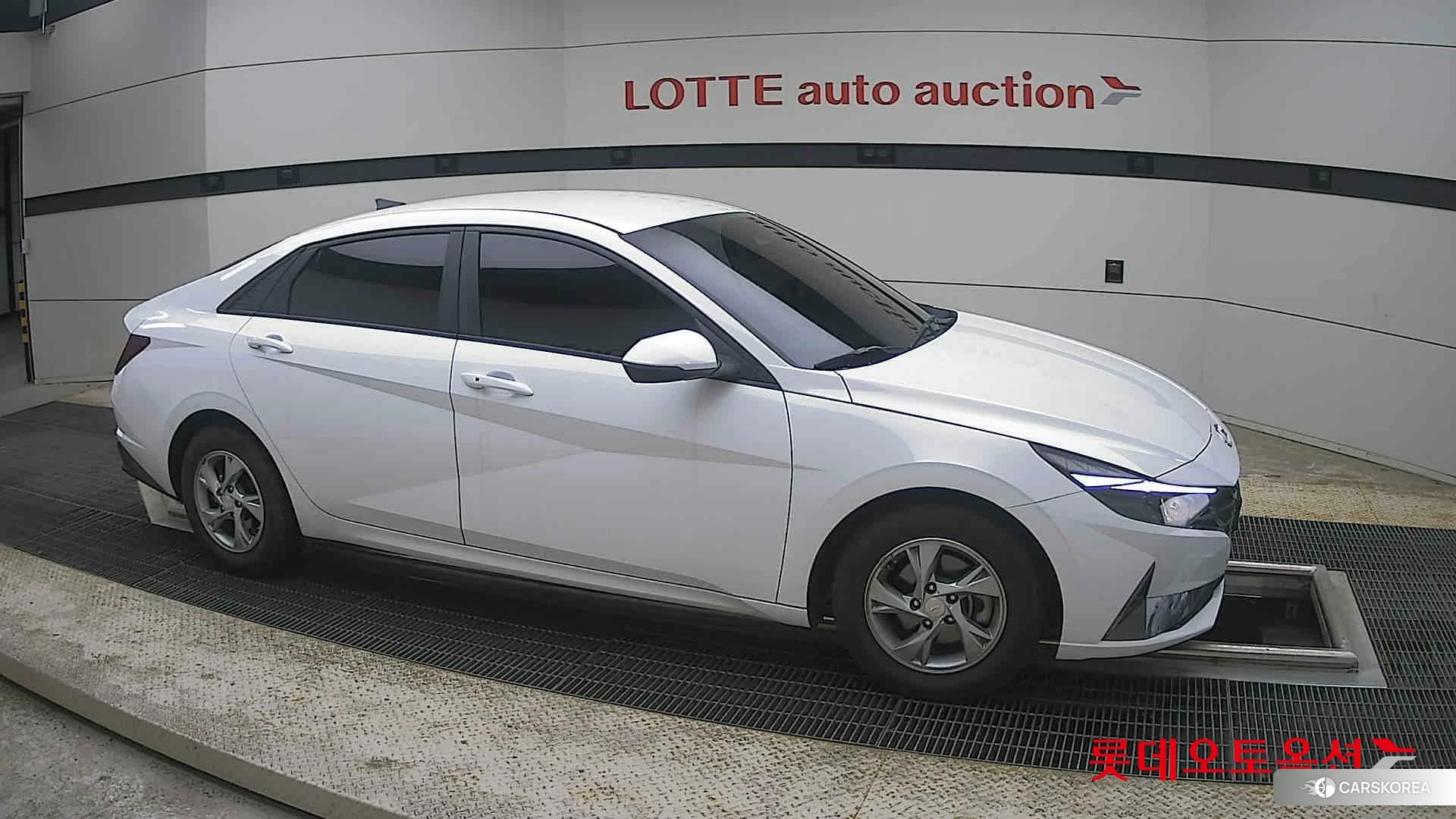Hyundai Avante id 4289373 из Кореи 8