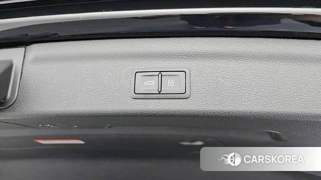 Audi Q3 (F3) id 3831299 из Кореи 8