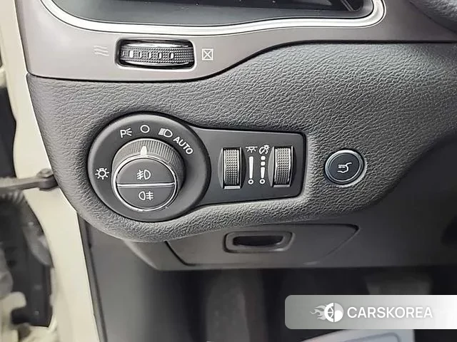 Jeep Cherokee (KL) id 3330467 из Кореи 8