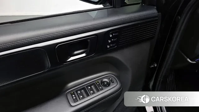 Hyundai Santa Fe (MX5) id 3711593 из Кореи 8