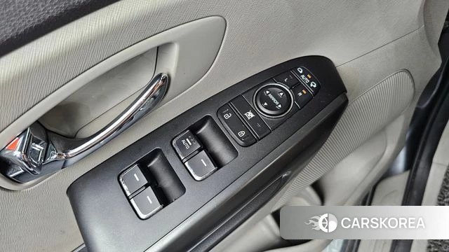 Kia All New Carnival id 4785926 из Кореи 8