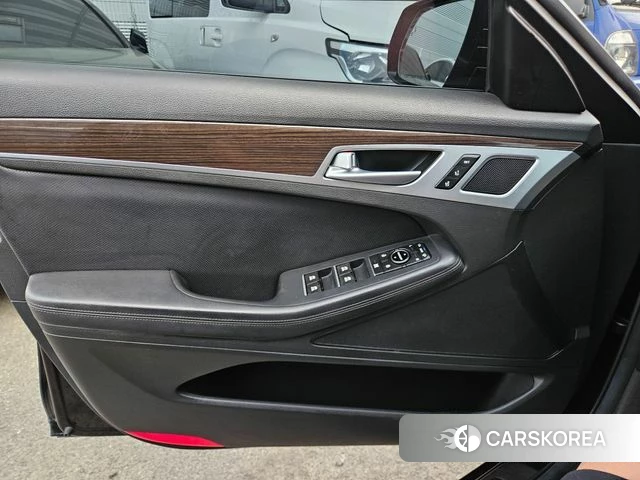Genesis G80 id 4286323 из Кореи 8