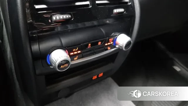 BMW 5 Series (G30) id 3708178 из Кореи 8