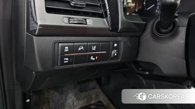 Ssangyong The New Rexton Sports Cannes id 3655238 из Кореи 8