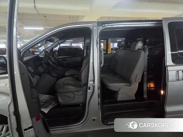 Hyundai The New Grand Starex id 3666426 из Кореи 8