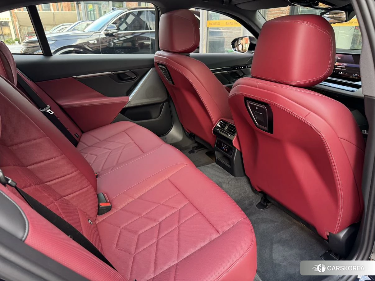 BMW i5 id 4479821 из Китая 8