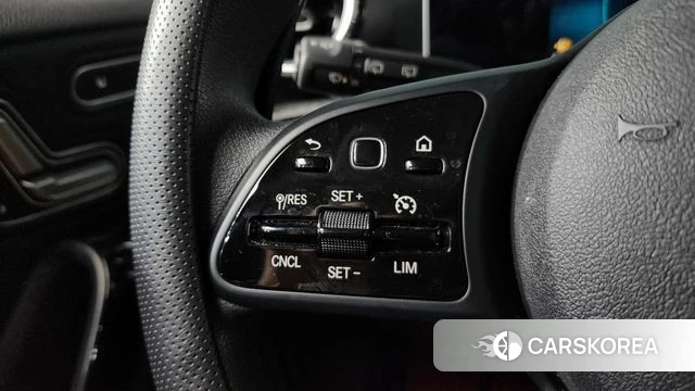 Mercedes-Benz A-Class W177 id 4196700 из Кореи 8