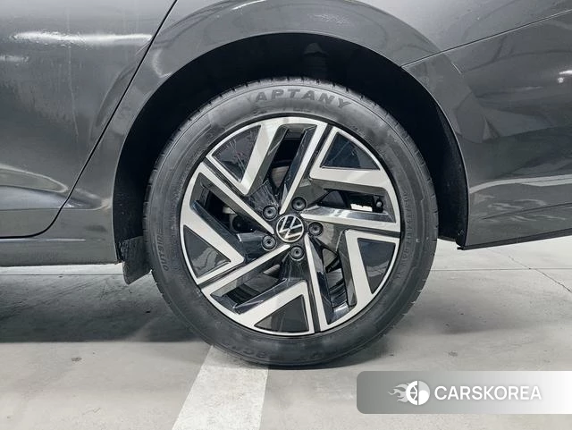 Volkswagen Sagitar id 4297420 из Китая 8