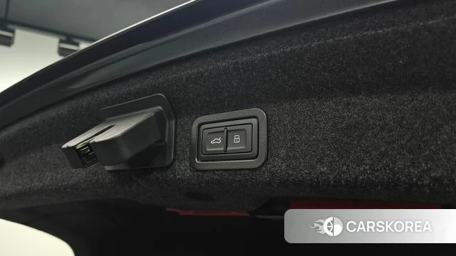 Audi A6 (C8) id 3885377 из Кореи 8