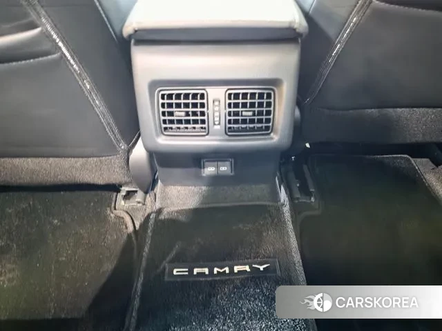 Toyota Camry (XV80) id 3272412 из Кореи 8