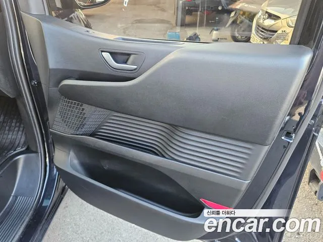 Hyundai Staria id 2611845 из Кореи 8