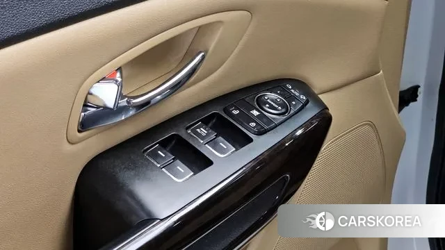 Kia The New Carnival id 3418036 из Кореи 8