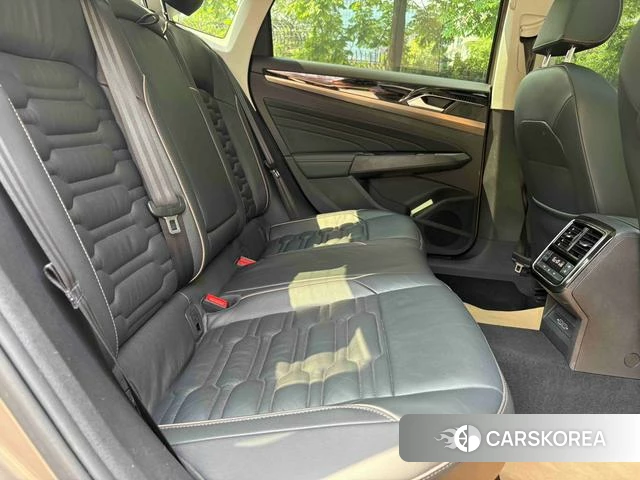 Volkswagen Passat id 4218194 из Китая 8