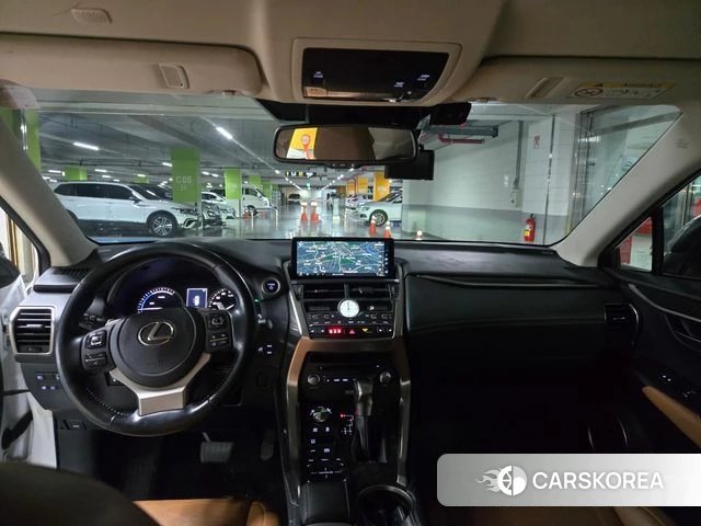 Lexus NX300h id 4293799 из Кореи 8