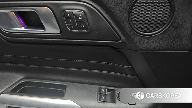 Ford Mustang id 3357371 из Кореи 8