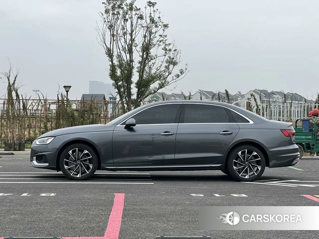 Audi A4L id 4259581 из Китая 8