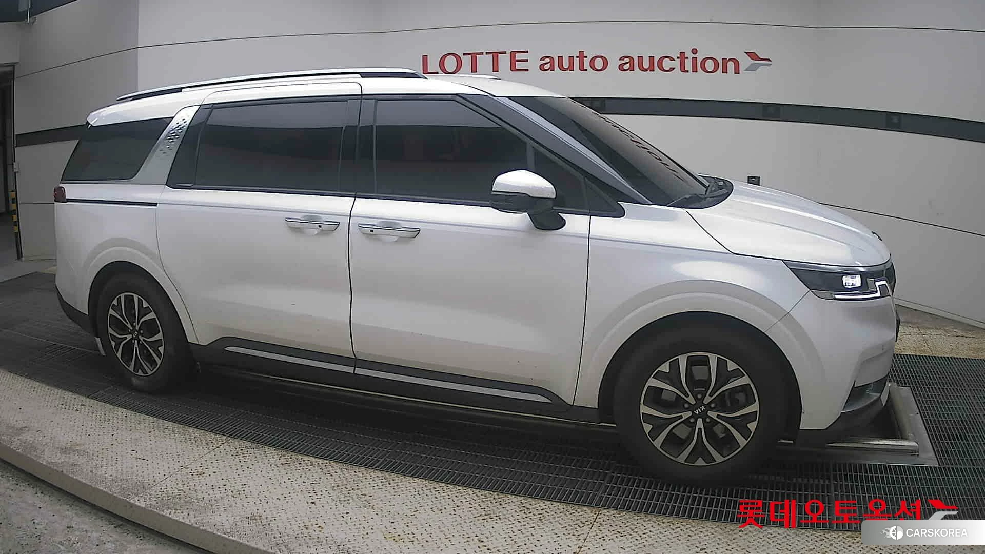 Kia Carnival id 4902373 из Кореи 8