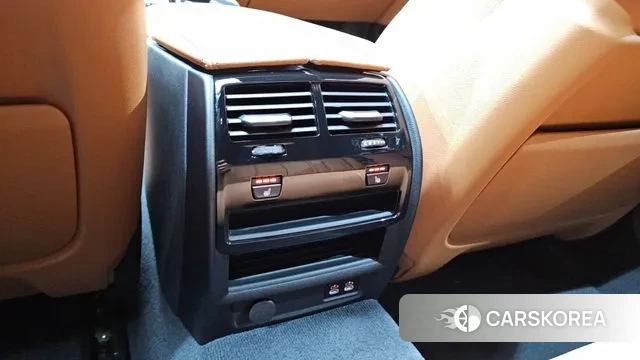 BMW 5 Series (G30) id 3493535 из Кореи 8