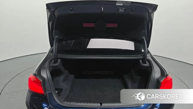BMW 5 Series (G30) id 4637951 из Кореи 8