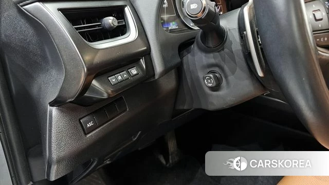 Lexus UX300e id 3941028 из Кореи 8