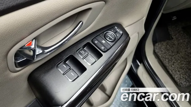 Kia All New Carnival id 2516970 из Кореи 8