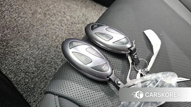 Hyundai Grandeur Hybrid (GN7) id 4387855 из Кореи 8