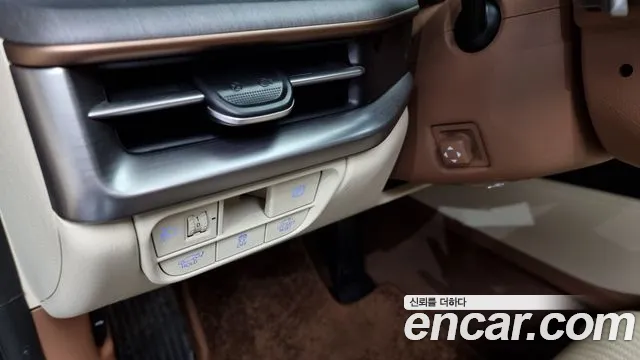 Hyundai Grandeur Hybrid (GN7) id 2700729 из Кореи 8