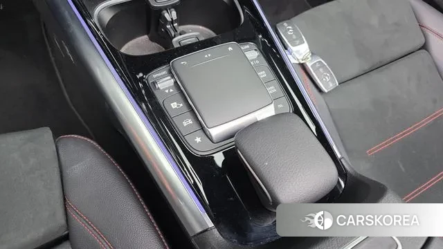 Mercedes-Benz GLA - Class H247 id 3518104 из Кореи 8