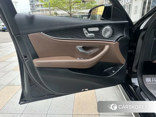 Mercedes-Benz E-class id 4221059 из Китая 8