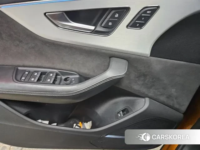 Audi Q8 (4M) id 3695354 из Кореи 8