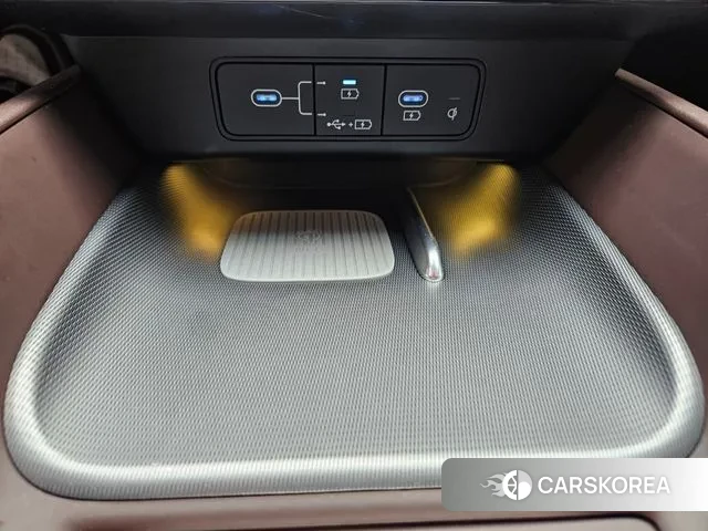 Hyundai Grandeur (GN7) id 3410878 из Кореи 8