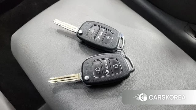 Hyundai The New Grand Starex id 3391279 из Кореи 8