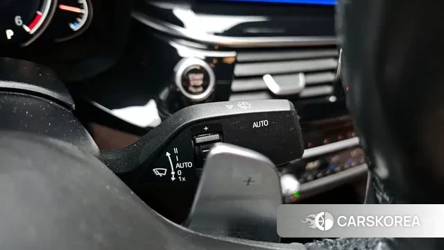 BMW 5 Series (G30) id 3050487 из Кореи 8