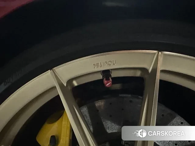 Ferrari 488 Pista id 3760792 из Кореи 8