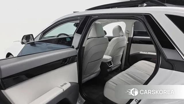 Hyundai Grandeur (GN7) id 3347845 из Кореи 8