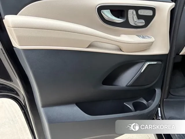 Mercedes-Benz V-Class id 3715924 из Кореи 8