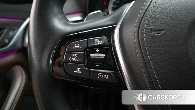 BMW 5 Series (G30) id 4895605 из Кореи 8