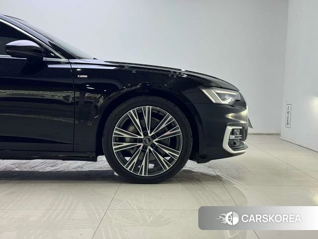 Audi A6L id 4215133 из Китая 8