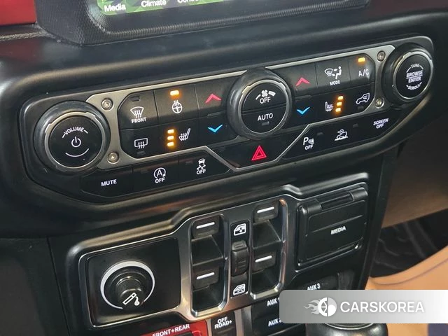 Jeep Gladiator (JT) id 3935606 из Кореи 8