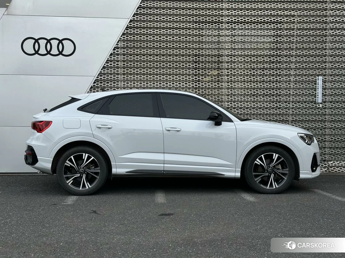 Audi Q3 Sportback id 4515188 из Китая 8