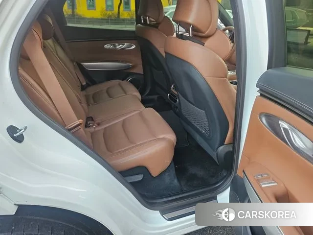 Genesis GV70 id 3597972 из Кореи 8