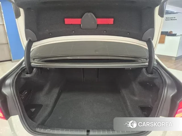 BMW 5 Series (G30) id 3018511 из Кореи 8