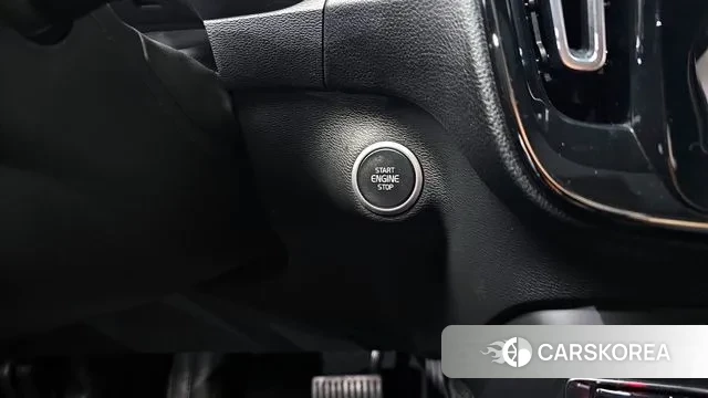 Volvo XC40 id 3712823 из Кореи 8