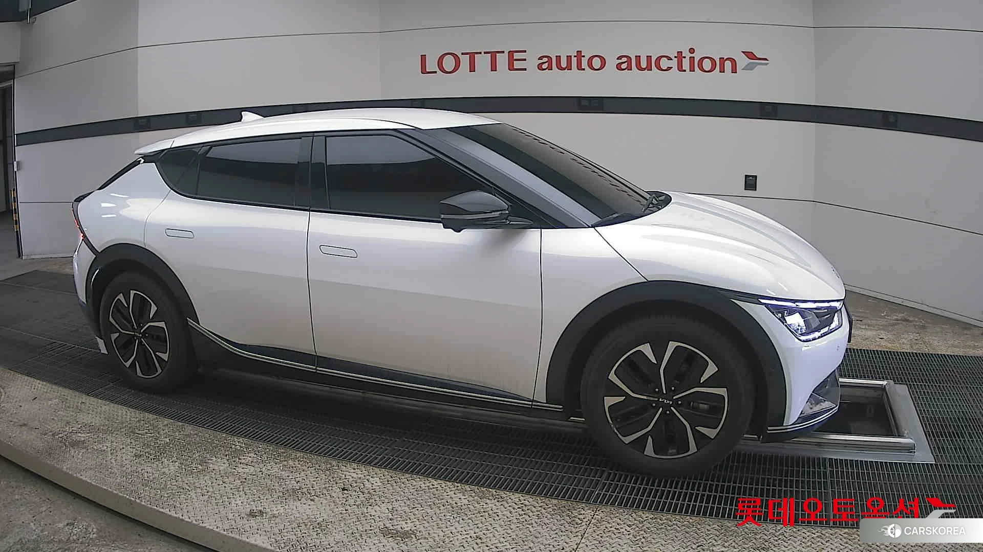 Kia EV6 id 3882098 из Кореи 8