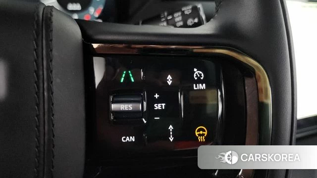 Land Rover Range Rover Velar id 4715224 из Кореи 8