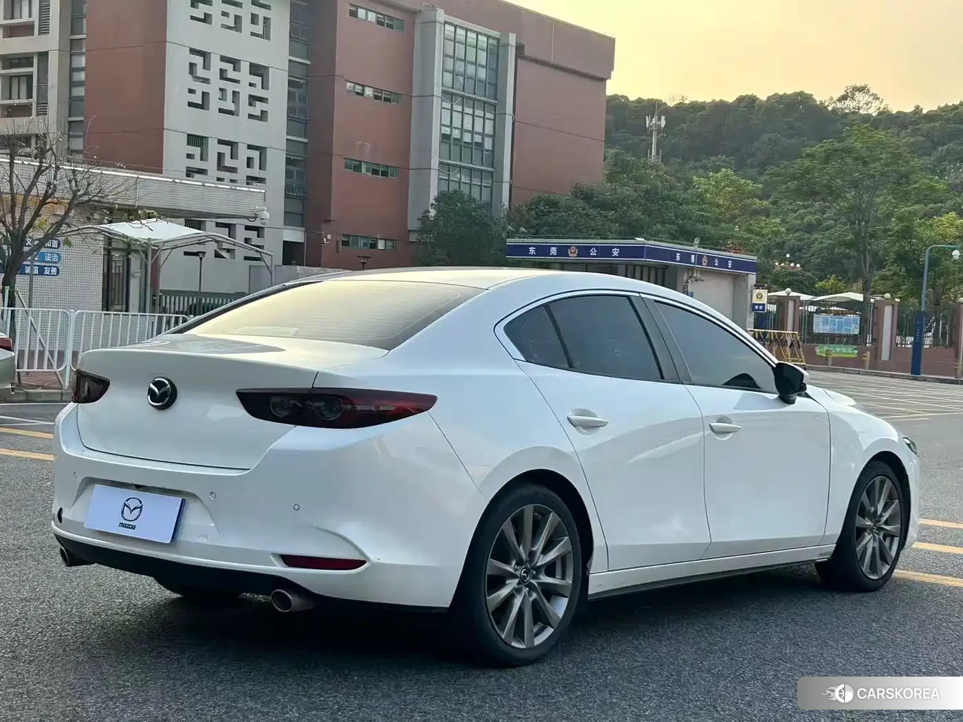 Mazda 3 id 4600635 из Китая 8